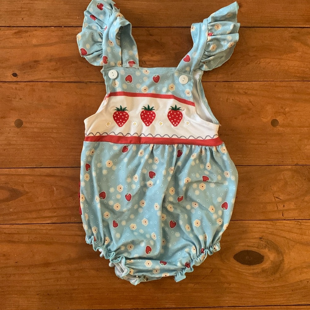 3-6M baby strawberry onesie